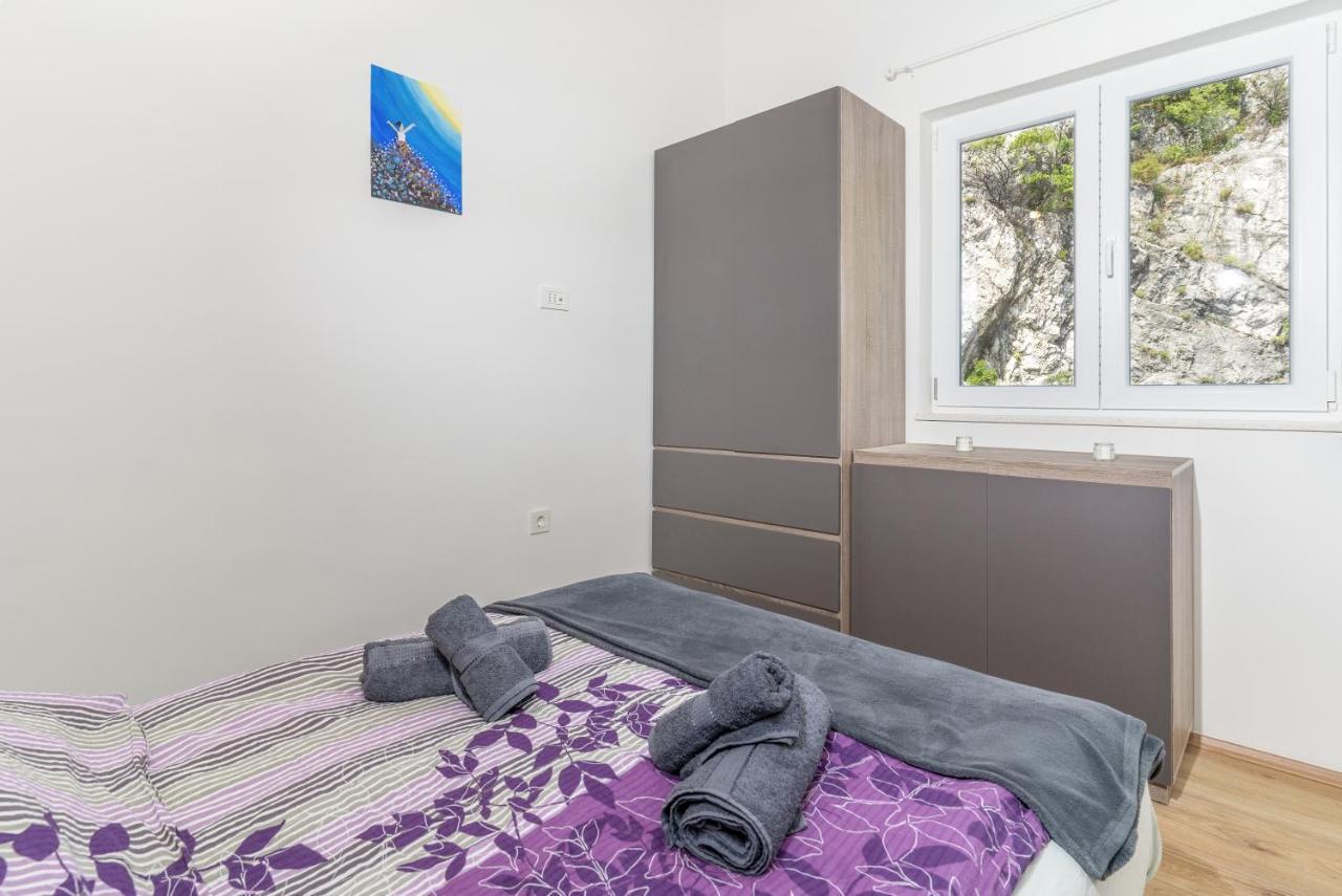 Stunning Apartment In Quiet Street Near Center With Free Parking 4 Floor غييكا المظهر الخارجي الصورة